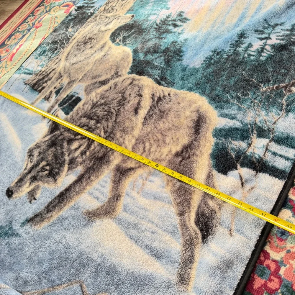 Wild‎ Frontier Wolf Fleece Throw Blanket Meger Nature Scene Snowy Forest 57x48